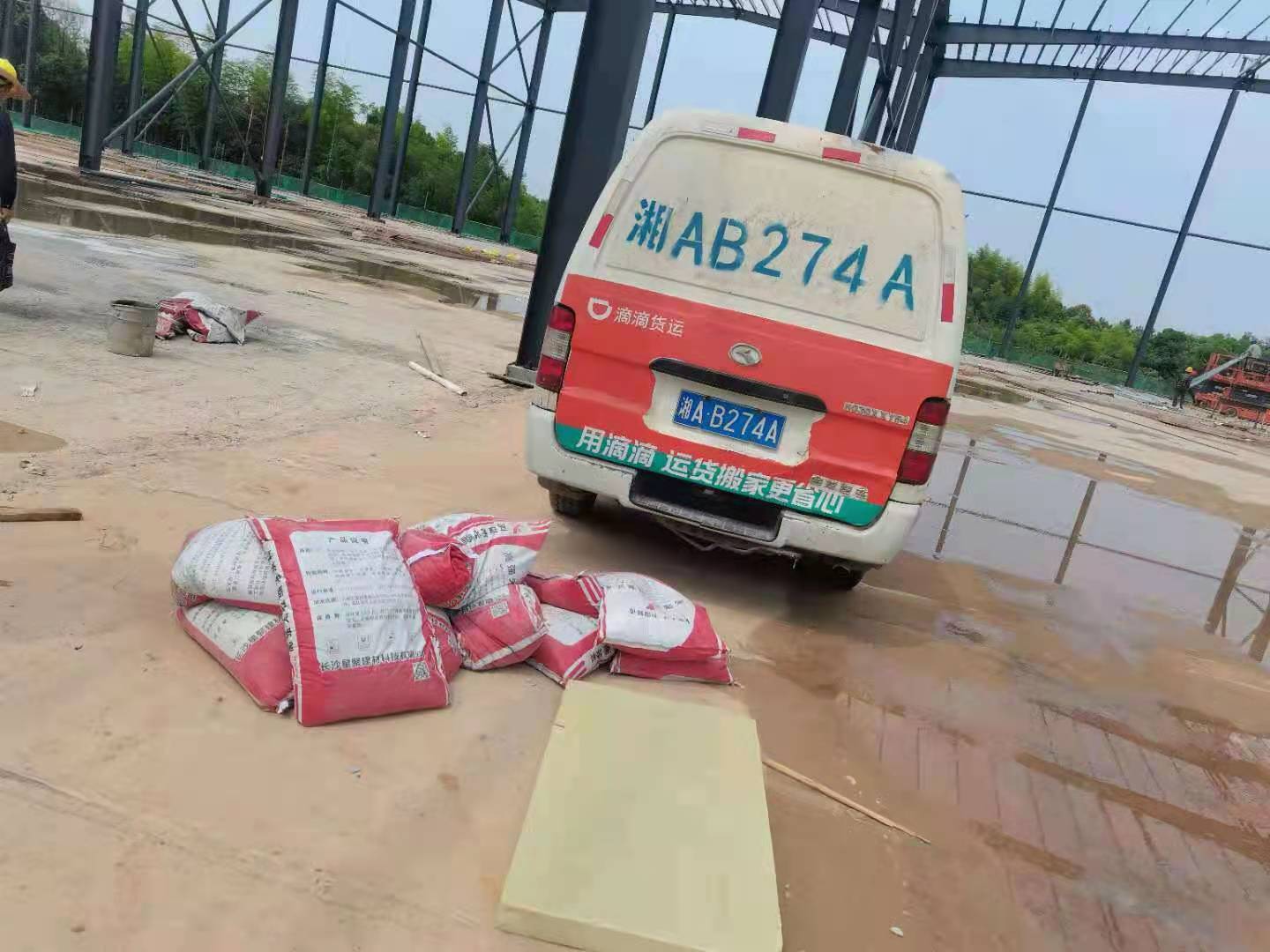 什么是豆石型灌漿料，和普通灌漿料有什么區(qū)別和作用？(圖1)