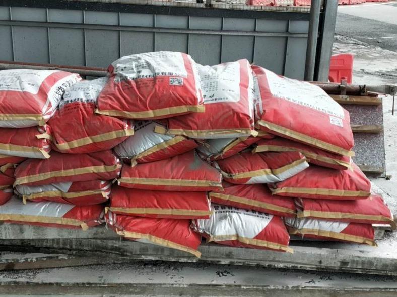 機器底座灌漿料(圖1)